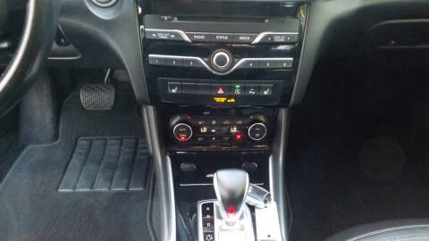 2018 Infiniti QX30 Premium