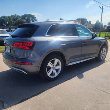 2018 Audi Q5 2.0T quattro Premium Plus