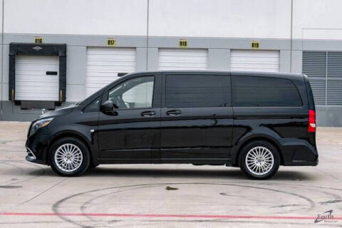 2023 Mercedes-Benz Metris Passenger