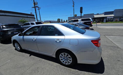 2012 Toyota Camry LE