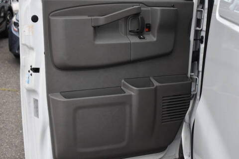 2023 GMC Savana 2500