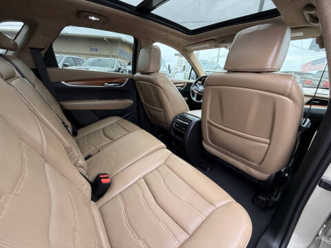 2017 Cadillac XT5 Platinum