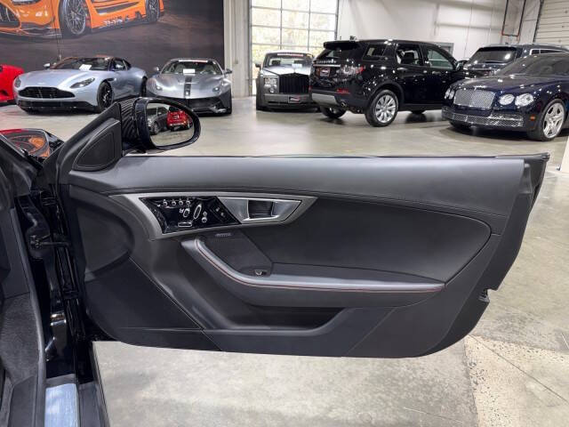 2014 Jaguar F-TYPE V8 S