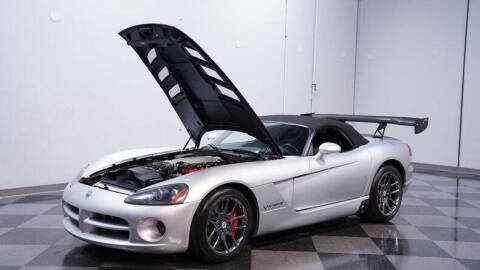 2005 Dodge Viper SRT-10