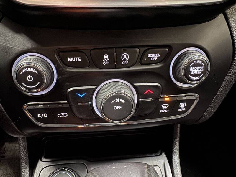 2020 Jeep Cherokee Latitude