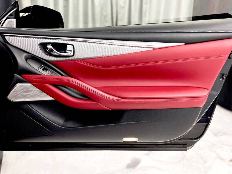 2019 Infiniti Q60 Red Sport 400