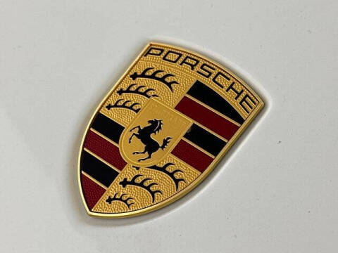 2023 Porsche Macan T