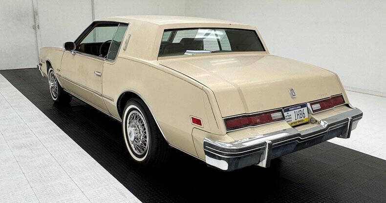 1985 Oldsmobile Toronado Brougham