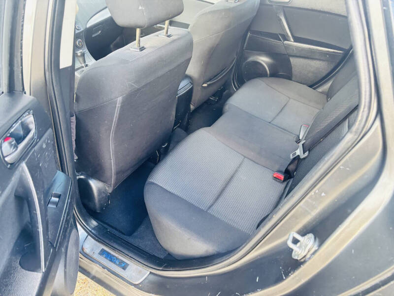 2013 Mazda MAZDA3 i Touring