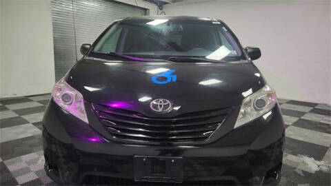 2014 Toyota Sienna L 7-Passenger