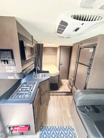 2019 Thor Motor Coach Majestic