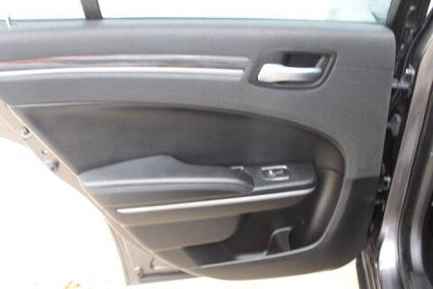 2019 Chrysler 300 Touring