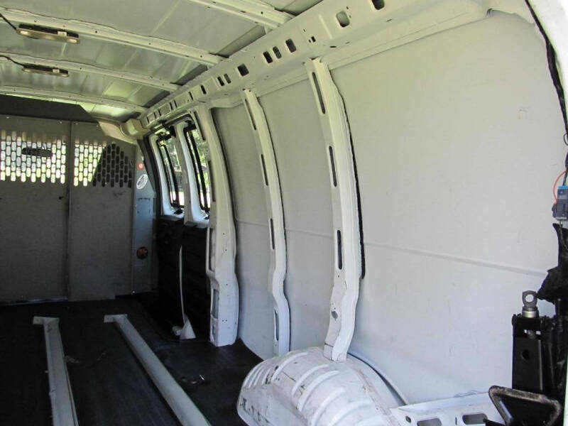 2022 GMC Savana 3500