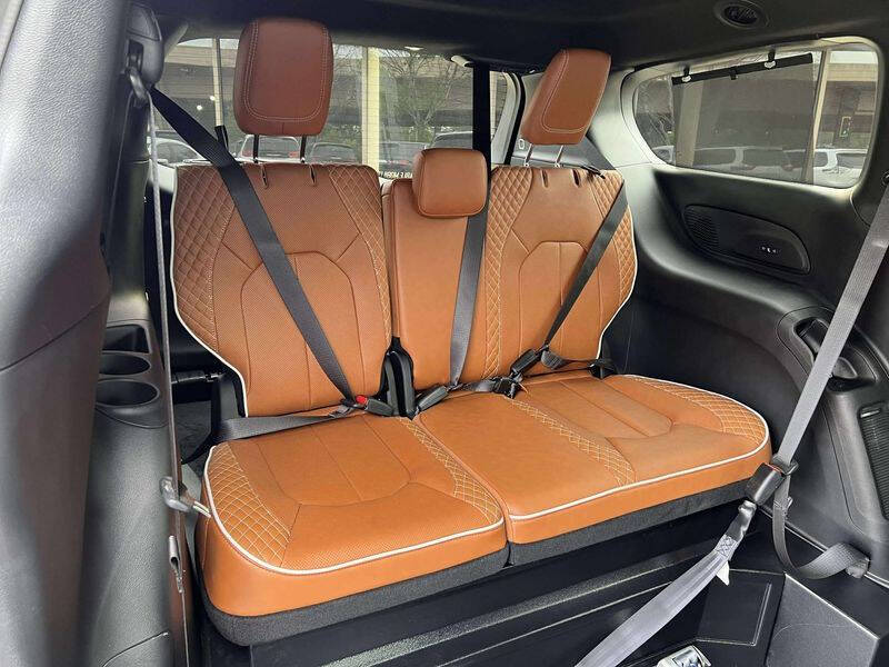 2024 Chrysler Pacifica Pinnacle