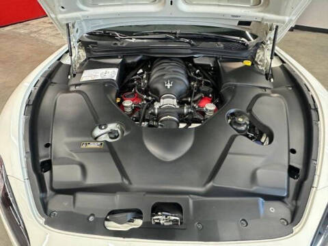 2014 Maserati Gran Turismo