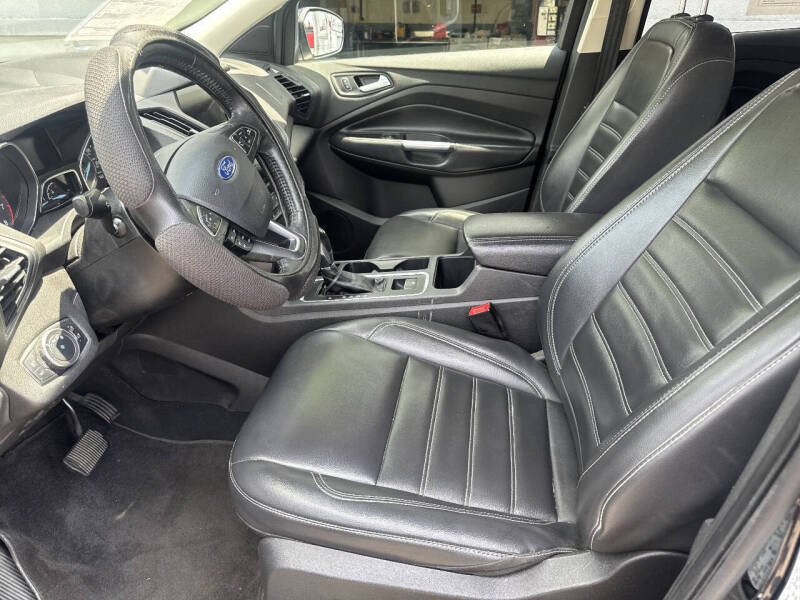 2019 Ford Escape SEL