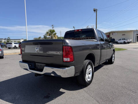 2017 RAM 1500 SLT