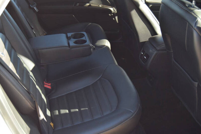 2018 Ford Fusion Hybrid SE