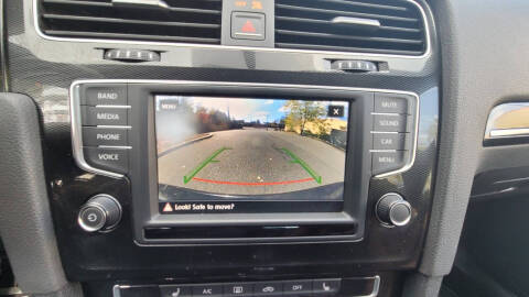 2017 Volkswagen Golf GTI Sport