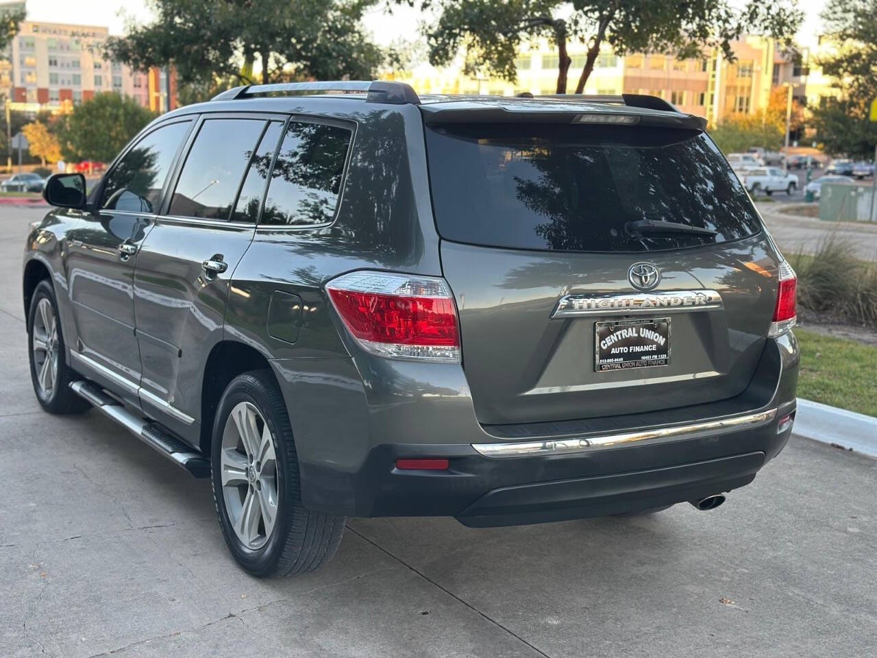 2012 Toyota Highlander for sale at Central Union Auto Finance LLC in Austin, TX