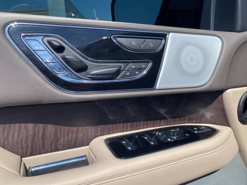 2023 Lincoln Navigator L Reserve