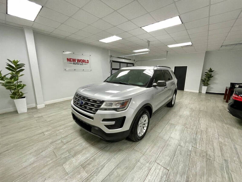 2017 Ford Explorer