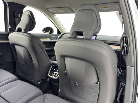 2025 Volvo EX90 Twin Plus 7P