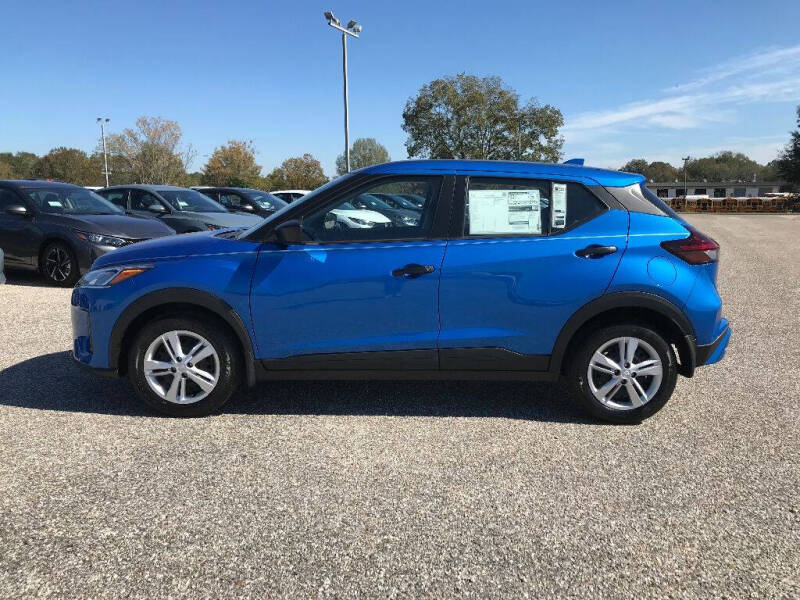 2025 Nissan Kicks Play S