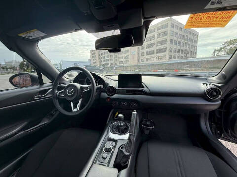 2023 Mazda MX-5 Miata Sport