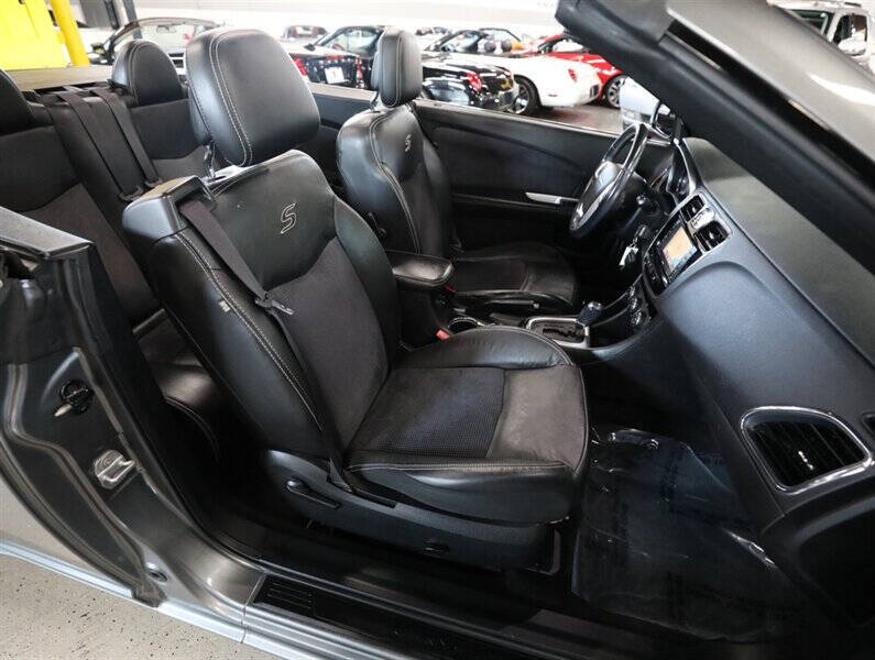 2011 Chrysler 200 S