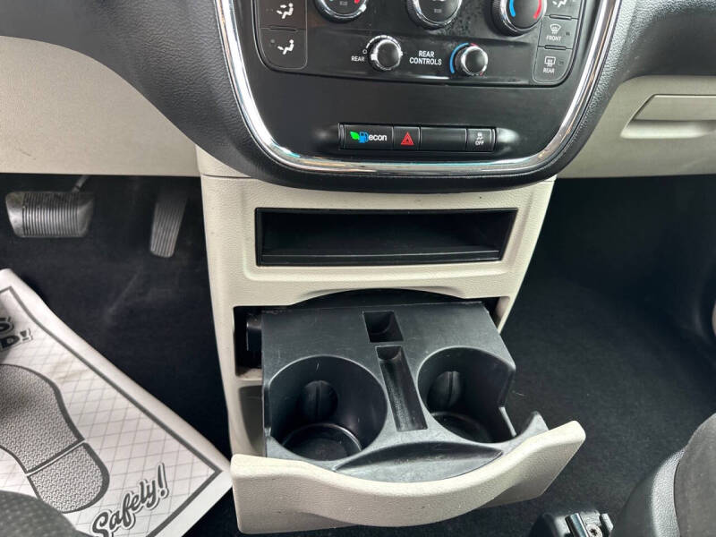 2017 Dodge Grand Caravan SE