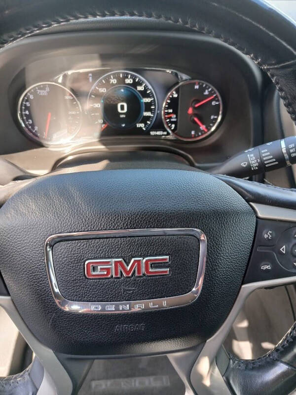 2019 GMC Acadia Denali