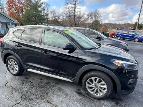 2018 Hyundai Tucson for sale at CRS Auto & Trailer Sales Inc in Clay City KY