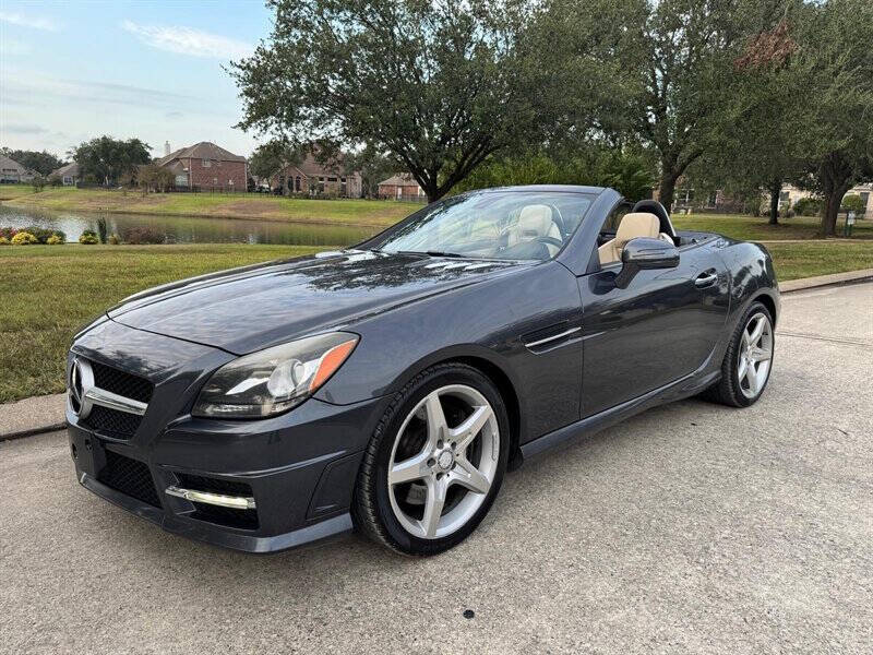 2015 Mercedes-Benz SLK for sale at Essence Autos in Spring TX