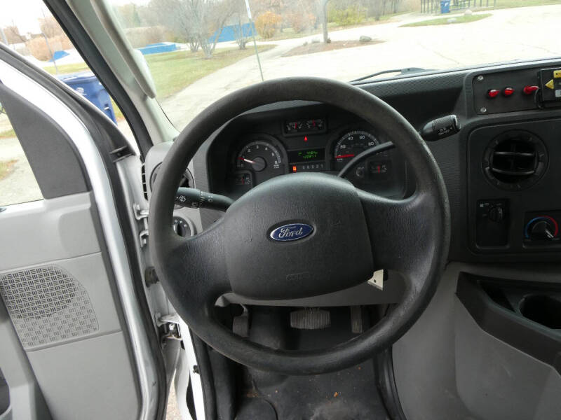 2013 Ford E-Series E-150