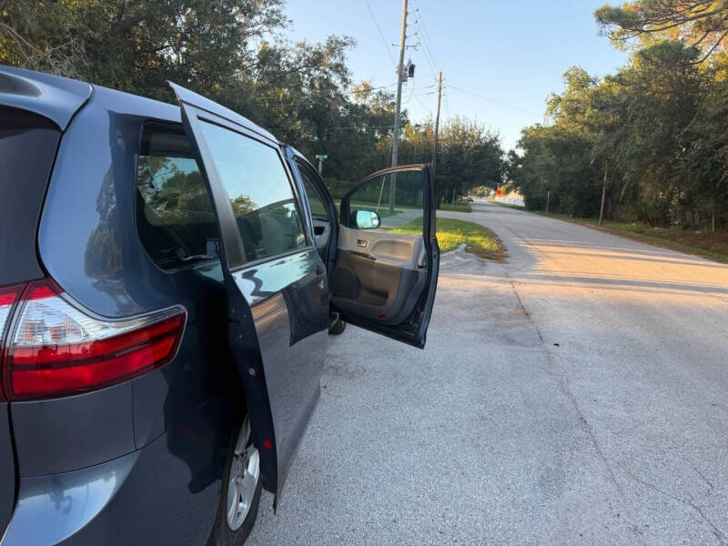 2015 Toyota Sienna L 7-Passenger