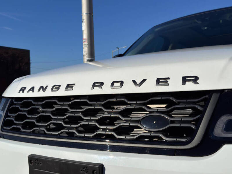 2022 Land Rover Range Rover Sport HSE Silver Edition