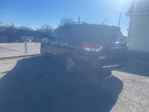 2015 Nissan Pathfinder for sale at AA Auto Sales in Independence MO