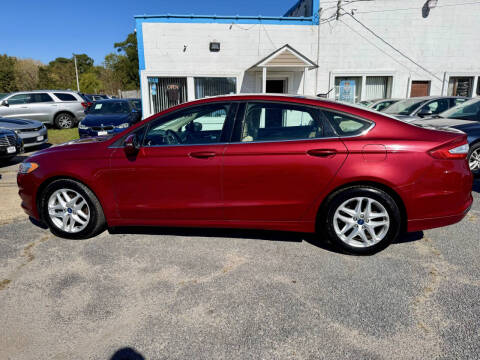 2014 Ford Fusion SE
