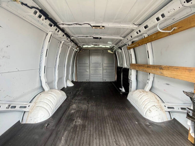 2019 Chevrolet Express 2500
