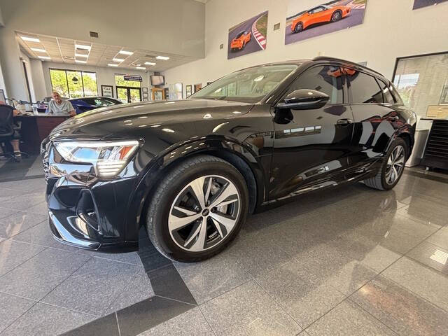 2024 Audi Q8 e-tron quattro Premium