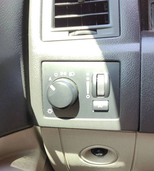 2006 Chrysler 300 SRT-8