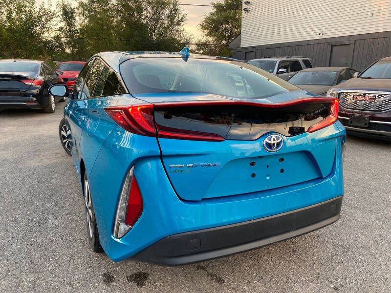 2017 Toyota Prius Prime Plus