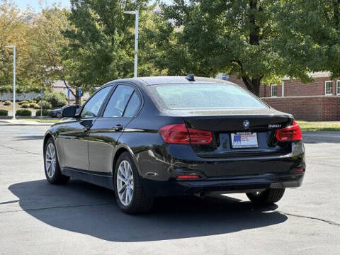 2017 BMW 3 Series 320i