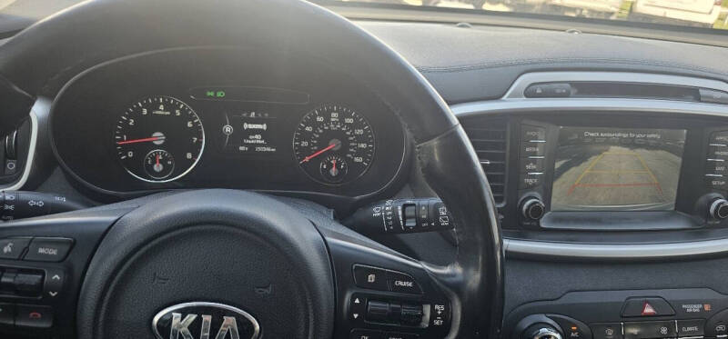 2017 Kia Sorento LX
