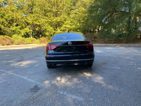 2017 Volkswagen Passat 1.8T R-Line