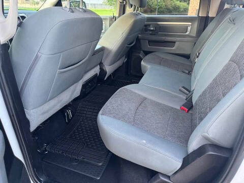 2019 RAM 1500 Classic SLT