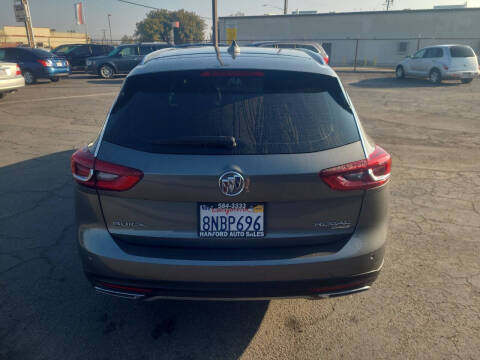 2018 Buick Regal TourX Essence