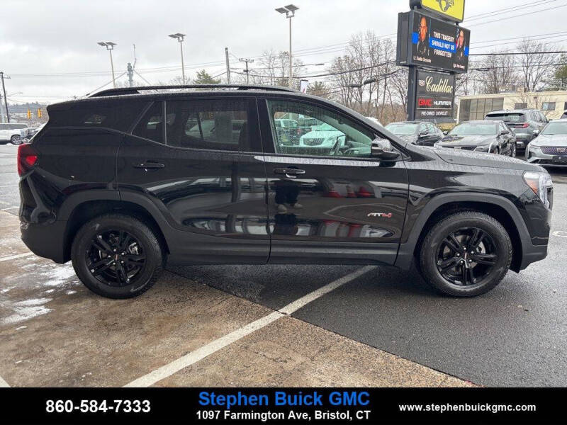 2023 GMC Terrain AT4