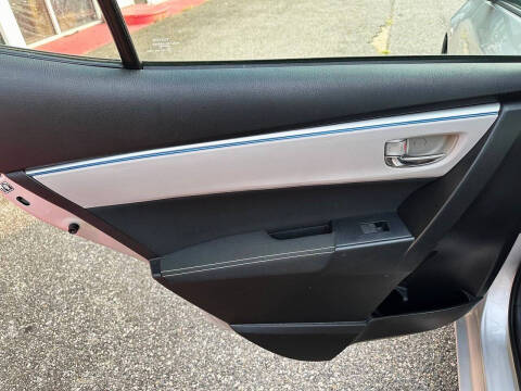 2016 Toyota Corolla LE